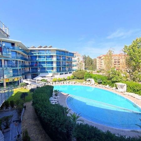 Large Apartment In Sunny Beach Exterior foto