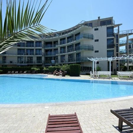 Large Apartment In Sunny Beach Exterior foto