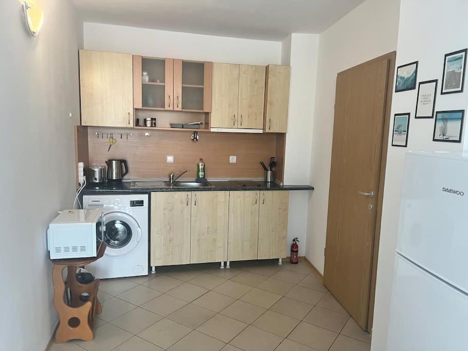 Large Apartment In Sunny Beach Exterior foto
